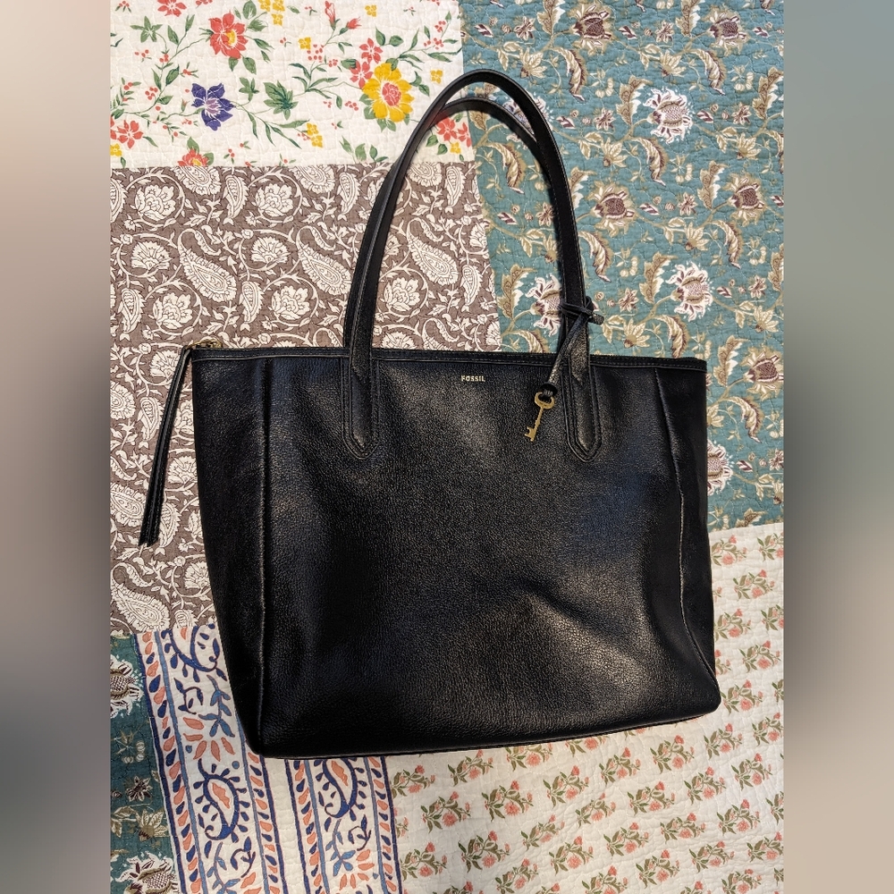 Fossil Sydney Large Black Tote